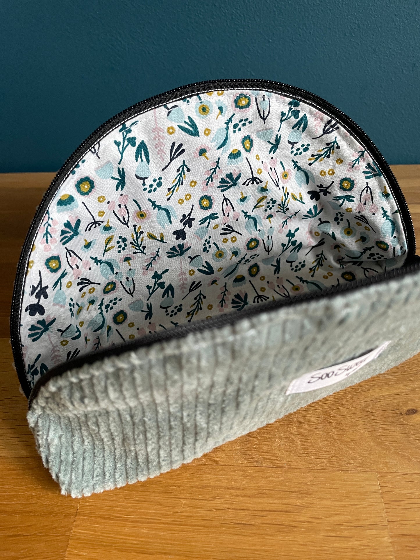 Trousse demi lune Bleu pastel