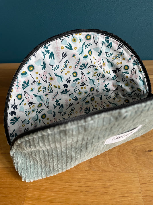 Trousse demi lune Bleu pastel